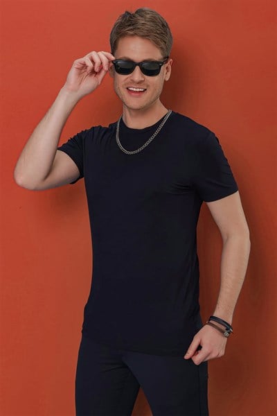 Slim Fit Bisiklet Yaka Esnek Pamuklu Lacivert Tişört TS 847