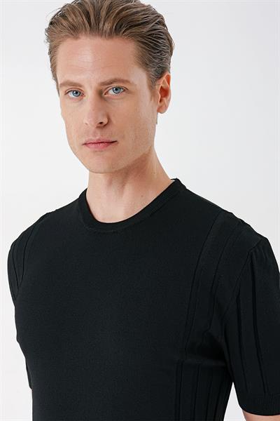 Slim Fit Bisiklet Yaka Kısa Kol Siyah Triko Tr 869