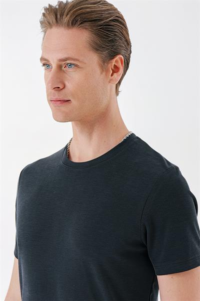 Slim Fit Bisiklet Yaka Pamuklu Siyah Tişört Ts 880