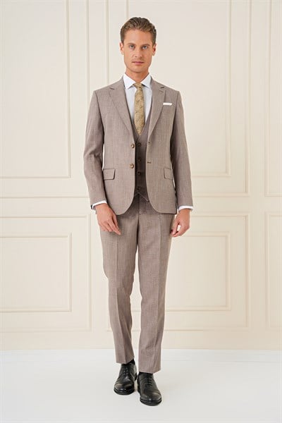 Slim Fit Çift Yırtmaç Kırçıllı Dokuma Vizon Yelekli Takım Elbise TK 902