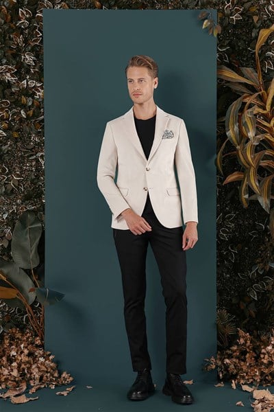 Slim Fit Çift Yırtmaçlı Mono Yaka Taş Kadife Ceket C 651