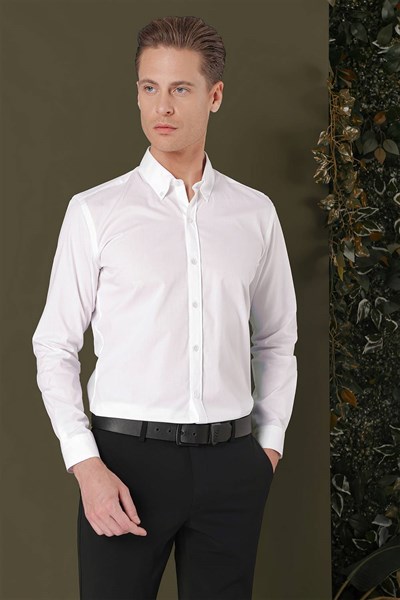 Slim Fit Dokulu %100 Pamuk Yaka Düğmeli Beyaz Gömlek GK 706
