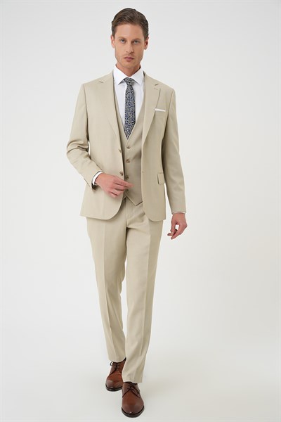Slim Fit Dokulu Çift Yırtmaç Yelekli Klasik Bej Takım Elbise Tk 898