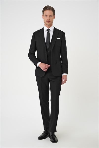 Slim Fit Dokulu Çift Yırtmaç Yelekli Klasik Siyah Takım Elbise Tk 898