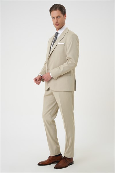 Slim Fit Dokulu Çift Yırtmaç Yelekli Klasik Bej Takım Elbise Tk 898