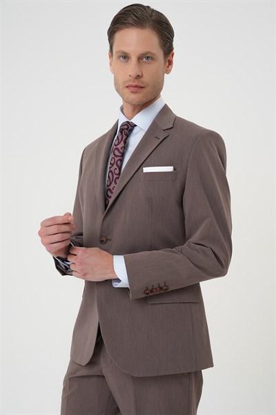 Slim Fit Esnek Çift Yırtmaç Yelekli Düz Klasik Vizon Takım Elbise  Tk 901