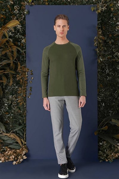 Slim Fit Esnek Pamuklu Doku Desenli Uzun Kollu Haki Tişört TS 872