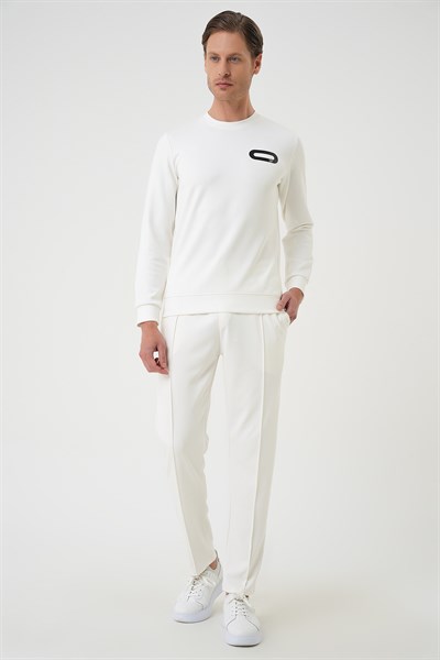 Slim Fit Esnek Pamuklu Uzun Kollu Beyaz Tişört TS 888