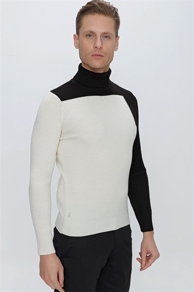 Slim Fit Fitilli Dokuma Blok Desenli Ekru Balıkçı Yaka Yünlü Triko Kazak TR 842