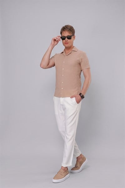 Slim Fit Gofre Kumaş Apaş Yaka Kısa Kollulu Bej Gömlek G 1536