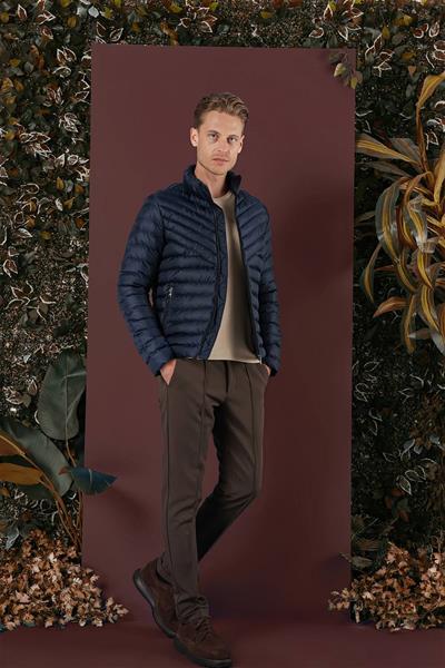 Slim Fit Hakim Yaka Yan Cepli Fermuarlı Lacivert Şişme Mont MT 165