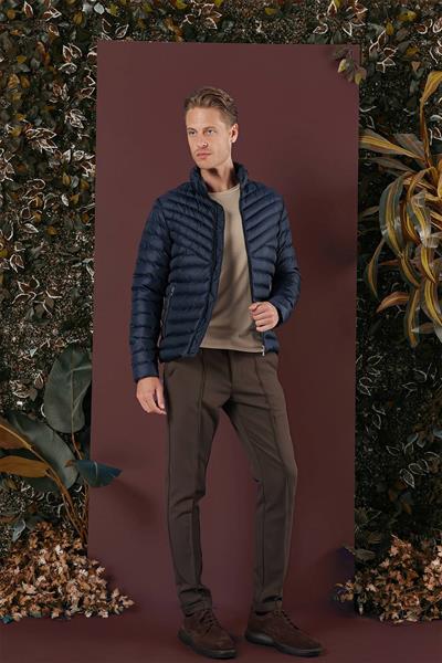Slim Fit Hakim Yaka Yan Cepli Fermuarlı Lacivert Şişme Mont MT 165