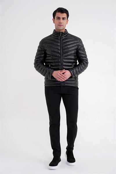 Slim Fit Hakim Yaka Yan Cepli Kaz Tüyü Siyah Şişme Mont MT 176