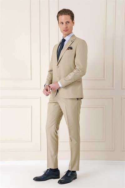 Slim Fit Jakarlı Çift Yırtmaç Klasik Bej Takım Elbise Tk 893