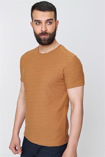 Slim Fit Kabartma Dokulu Pamuklu Bisiklet Yaka Bej Tişört TS 822