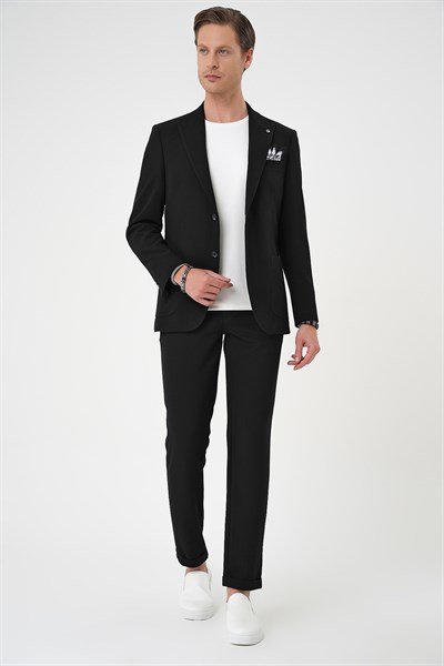 Slim Fit Kırlangıç Yaka Torba Cep Çift Yırtmaç Esnek Pamuklu Siyah Ceket C 700