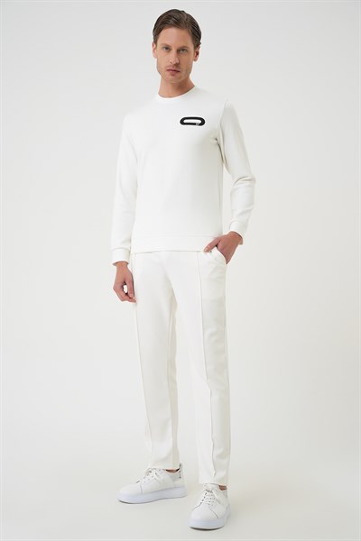 Slim Fit Önden Pens Detaylı Yan Cep %97 Pamuk Ekru Jogger Pantolon ATP 034