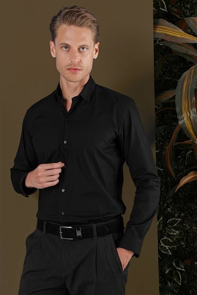Slim Fit Önden Pensli Çıtçıtlı %100 Pamuk Siyah Gömlek GK 700
