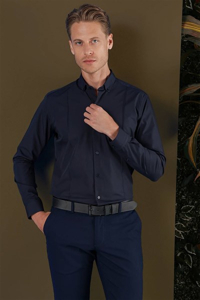 Slim Fit Önden Pensli Düğmeli Yaka Lacivert Uzun Kollu Gömlek GK 691