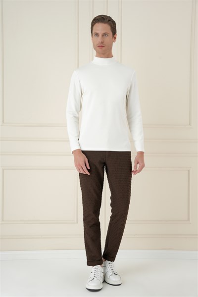 Slim Fit Pamuklu Uzun Kollu Ekru Yarım Boğazlı Tişört TS 894