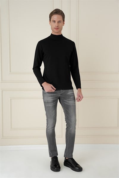 Slim Fit Pamuklu Uzun Kollu Siyah Yarım Boğazlı Tişört TS 894