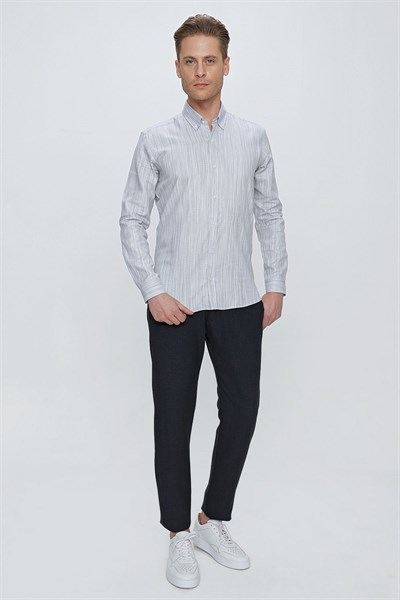 Slim Fit Petek Desenli Yaka Düğmeli %100 Pamuk Beyaz Gömlek GK 661