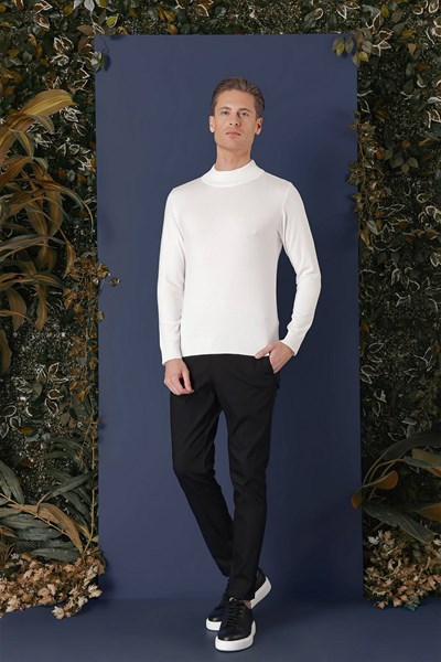 Slim Fit Ribanalı Düz Ekru Yünlü Yarım Balılçı Triko Kazak TR 863