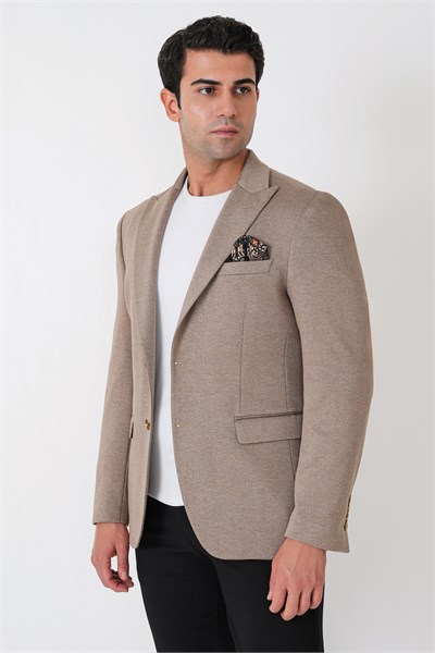 Slim Fit Sivri Yaka Çift Yırtmaçlı Esnek Yünlü Bej Ceket C 746