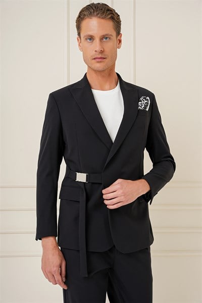 Slim Fit Sivri Yaka Esnek Önden Kemerli ve Tokalı Tasarım Siyah Ceket C 688