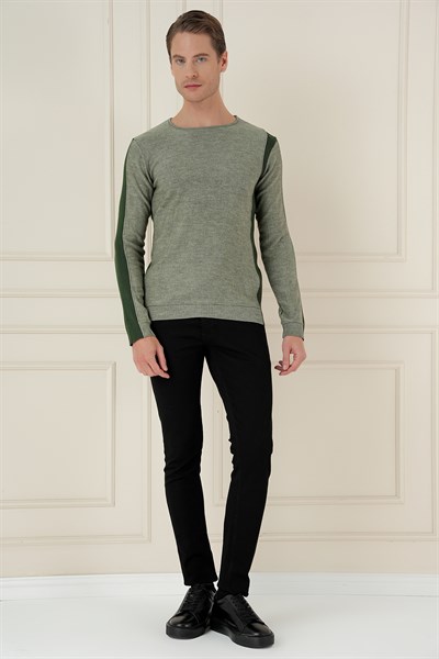 Slim Fit Yandan Ribana Modelli Haki Bisiklet Yaka Triko Kazak TR 871