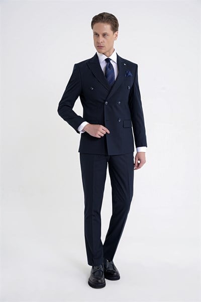 Slim Fit Çift Yırtmaç Esnek Silik Çizgili Lacivert Kruvaze Takım Elbise TK 946