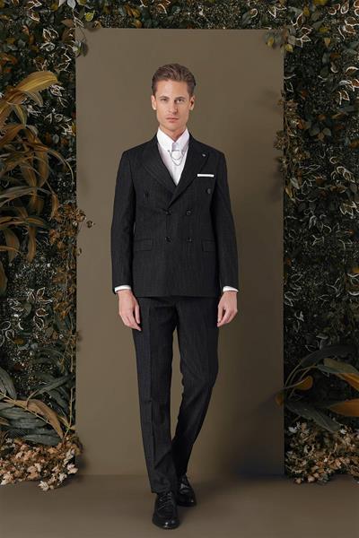 Slim Fit Çift Yırtmaç Çizgili Siyah Kruvaze Takım Elbise TK 884