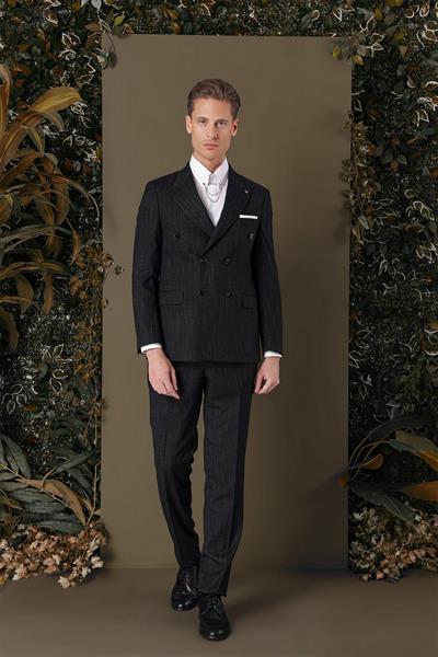 Slim Fit Çift Yırtmaç Çizgili Siyah Kruvaze Takım Elbise TK 884