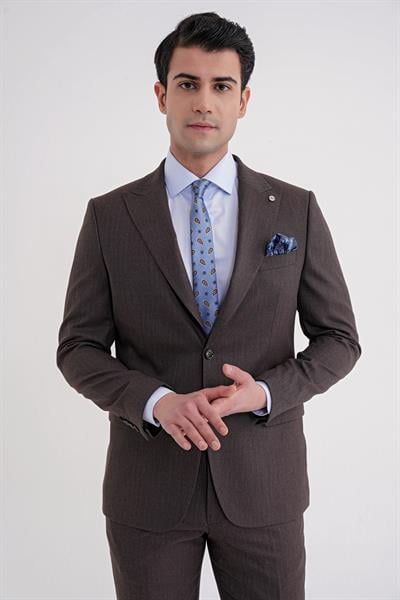 Slim Fit Çift Yırtmaç Sivri Yaka Esnek Kahverengi  Klasik Takım Elbise TK 939
