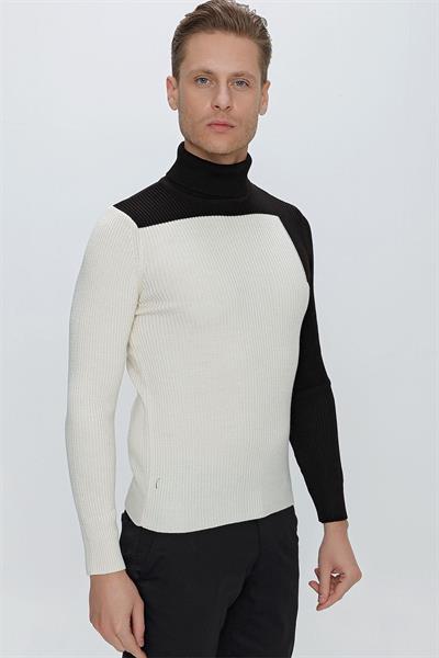 Slim Fit Fitilli Dokuma Blok Desenli Ekru Balıkçı Yaka Yünlü Triko Kazak TR 842