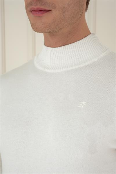 Slim Fit Ribanalı Düz Ekru Yünlü Yarım Balıkçı Triko Kazak TR 876