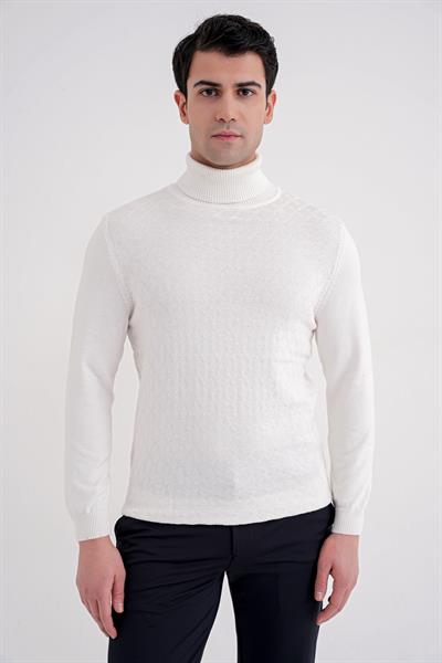 Comfort Fit Baklava Desenli Balıkçı Yaka Yünlü Ekru Triko Kazak TR 895