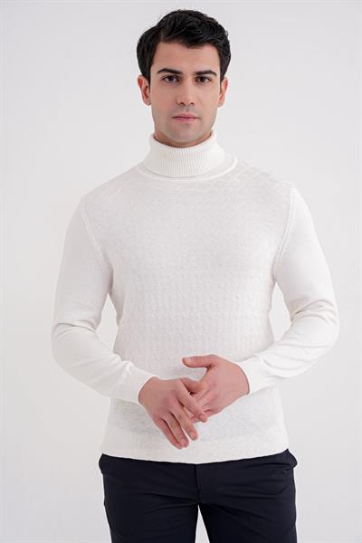 Comfort Fit Baklava Desenli Balıkçı Yaka Yünlü Ekru Triko Kazak TR 895