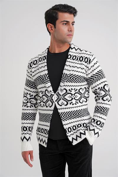 Comfort Fit Etnik Desenli Şal Yaka Beyaz Yünlü Triko Ceket 03