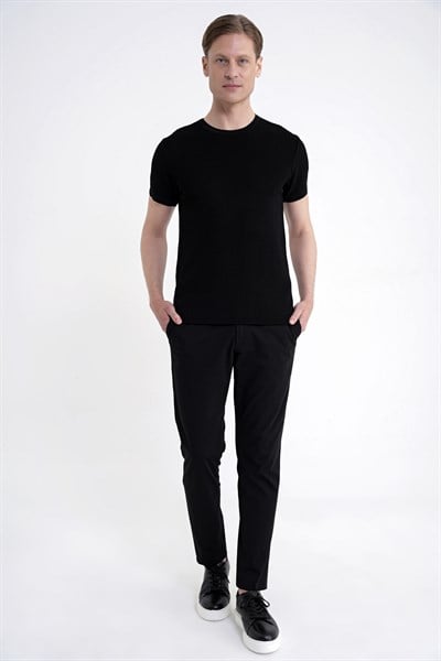 Comfort Fit Rayon Karışımlı Siyah Bisiklet Yaka Tişört TS 925 