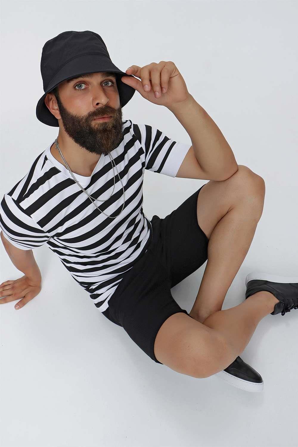 030 Slim Fit Siyah Bermuda