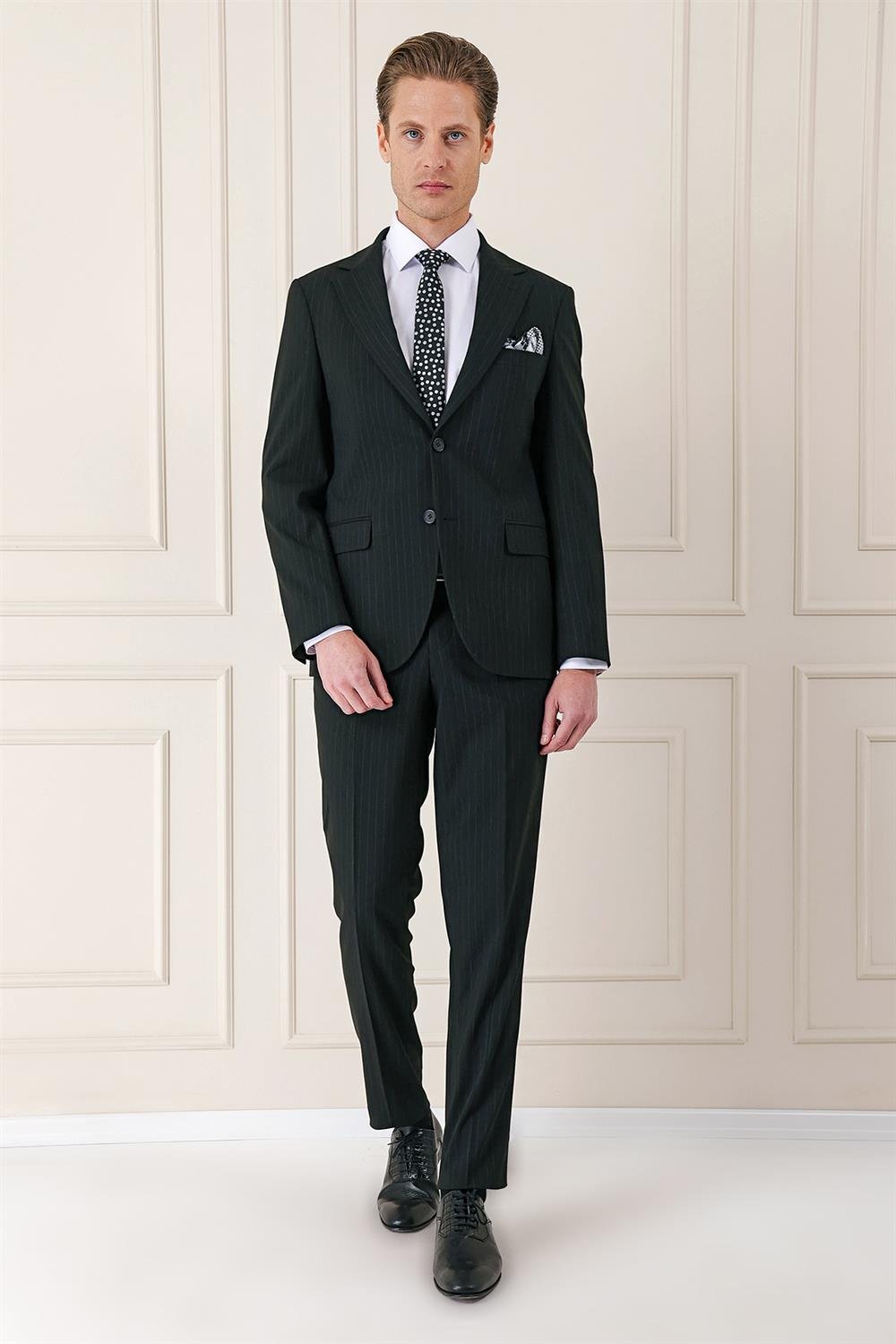 095 Slim Fit İtalyan Çizgili Esnek Klasik Siyah Takım Elbise