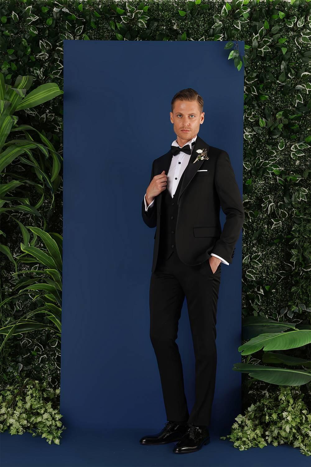 Black 070 Slim Fit Yelekli Çıkma Saten Yaka Siyah Damatlık Smokin Takım