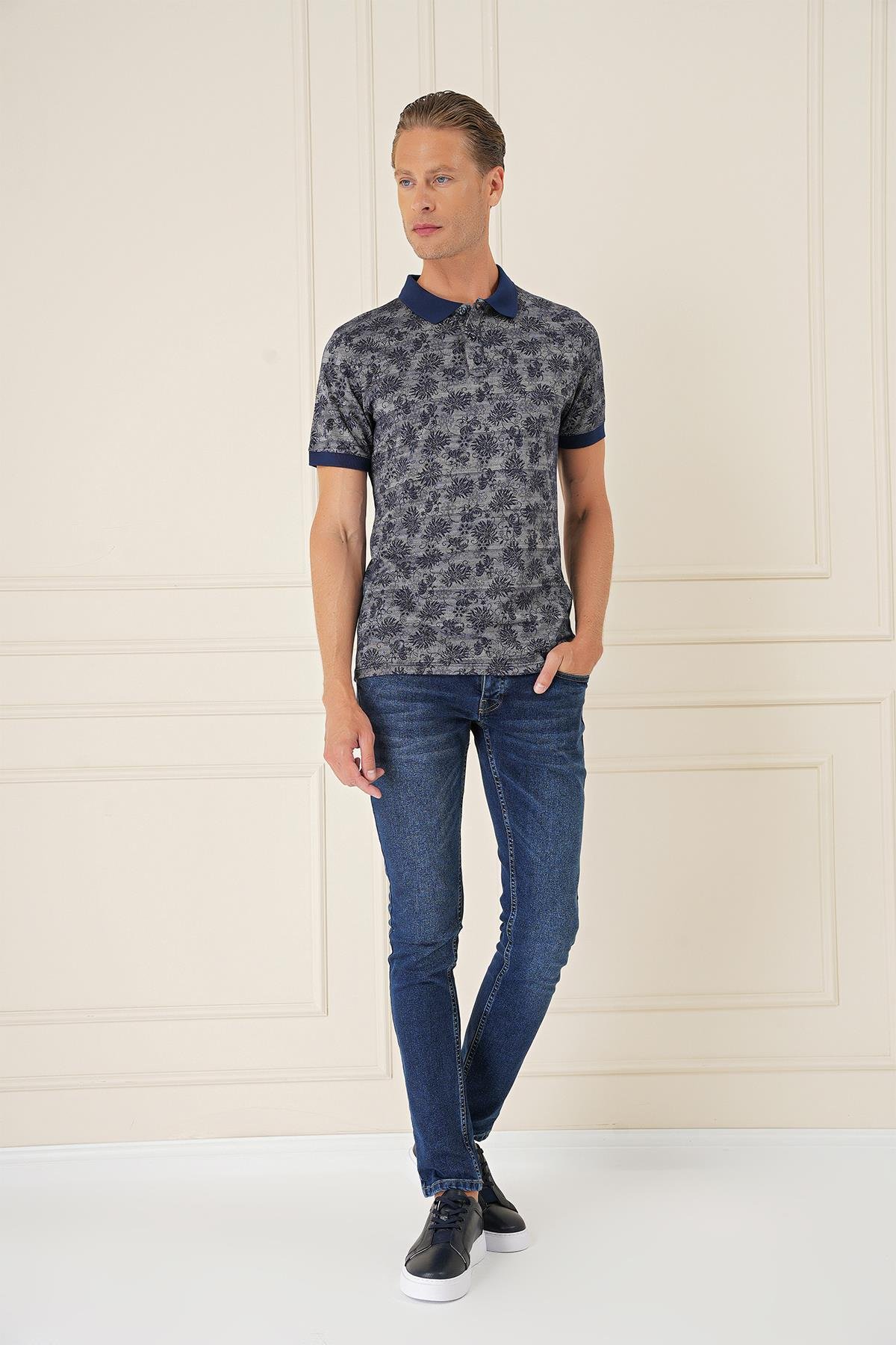 Ts 884 Slim Fit Dal Yaprak Desen Polo Yaka Pamuklu Lacivert Tişört