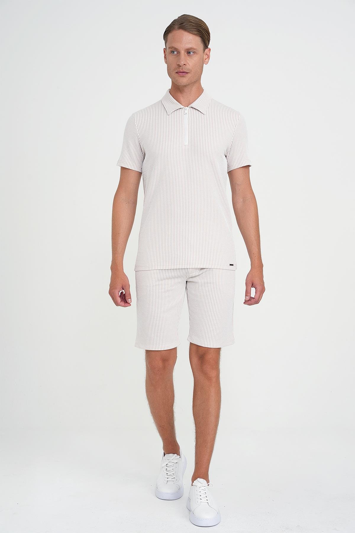 Comfort Fit Fermuarlı Polo Yaka Dikine Çizgili Kısa Kol Bej Tişört Ts 906