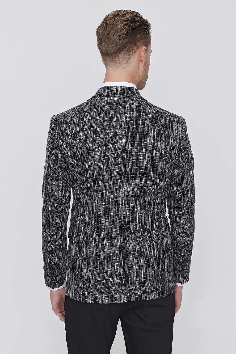 C 628 CEKET