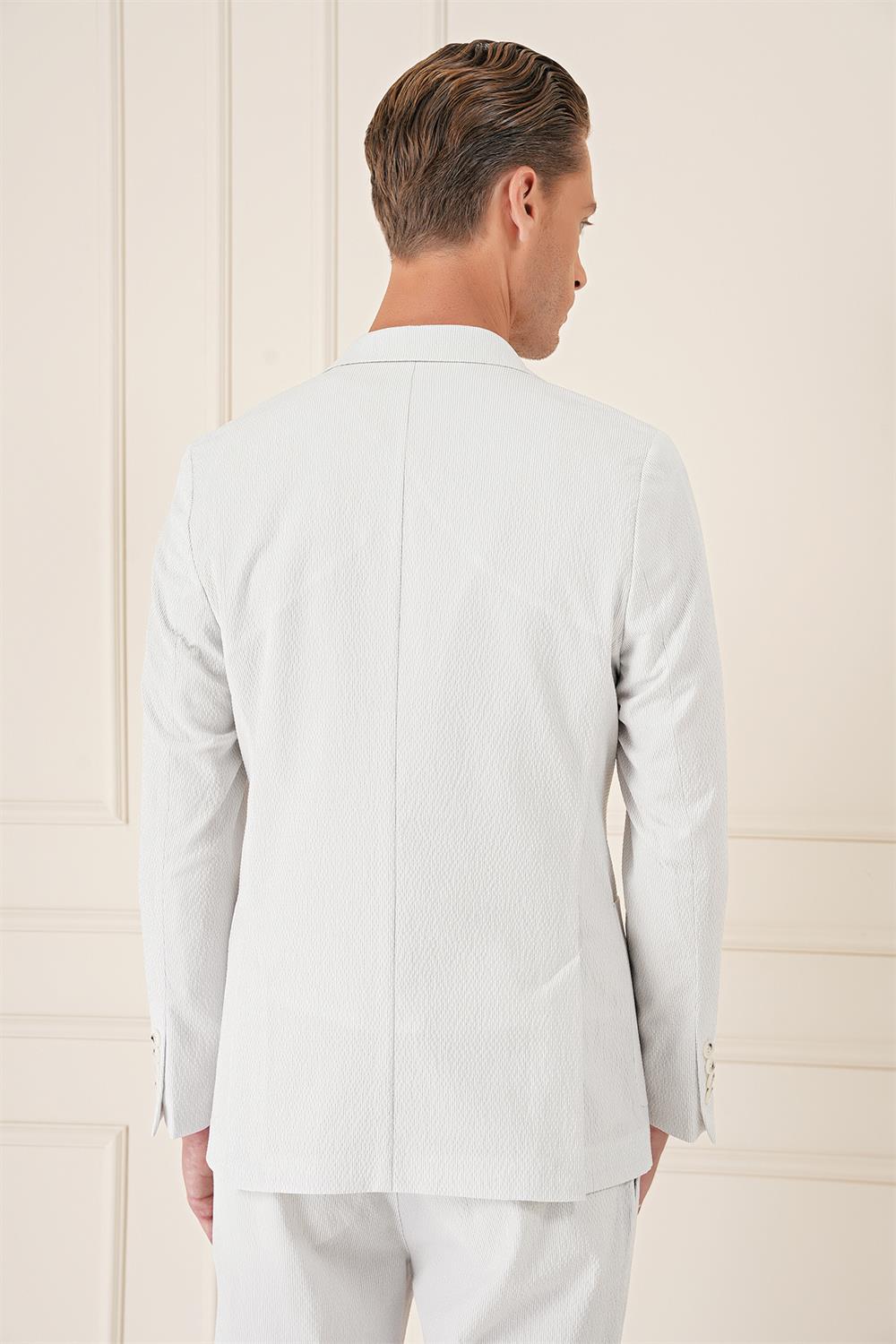 C 678 CEKET