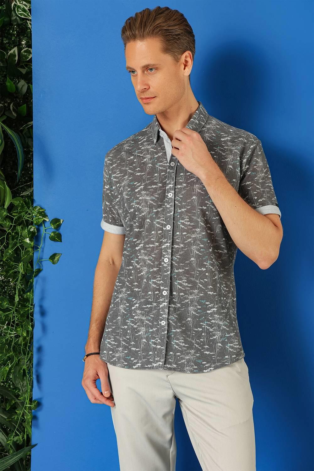 G 1499 Slim Fit Düğmeli Yaka Desenli Kısa Kol Pamuk Füme Gömlek