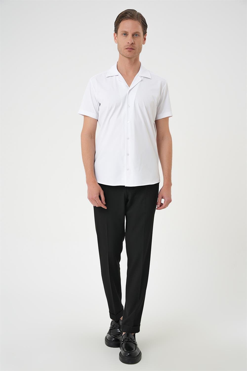 G 1589 Slim Fit Apaş Yaka Kısa Kol Esnek Casuel Beyaz Gömlek 