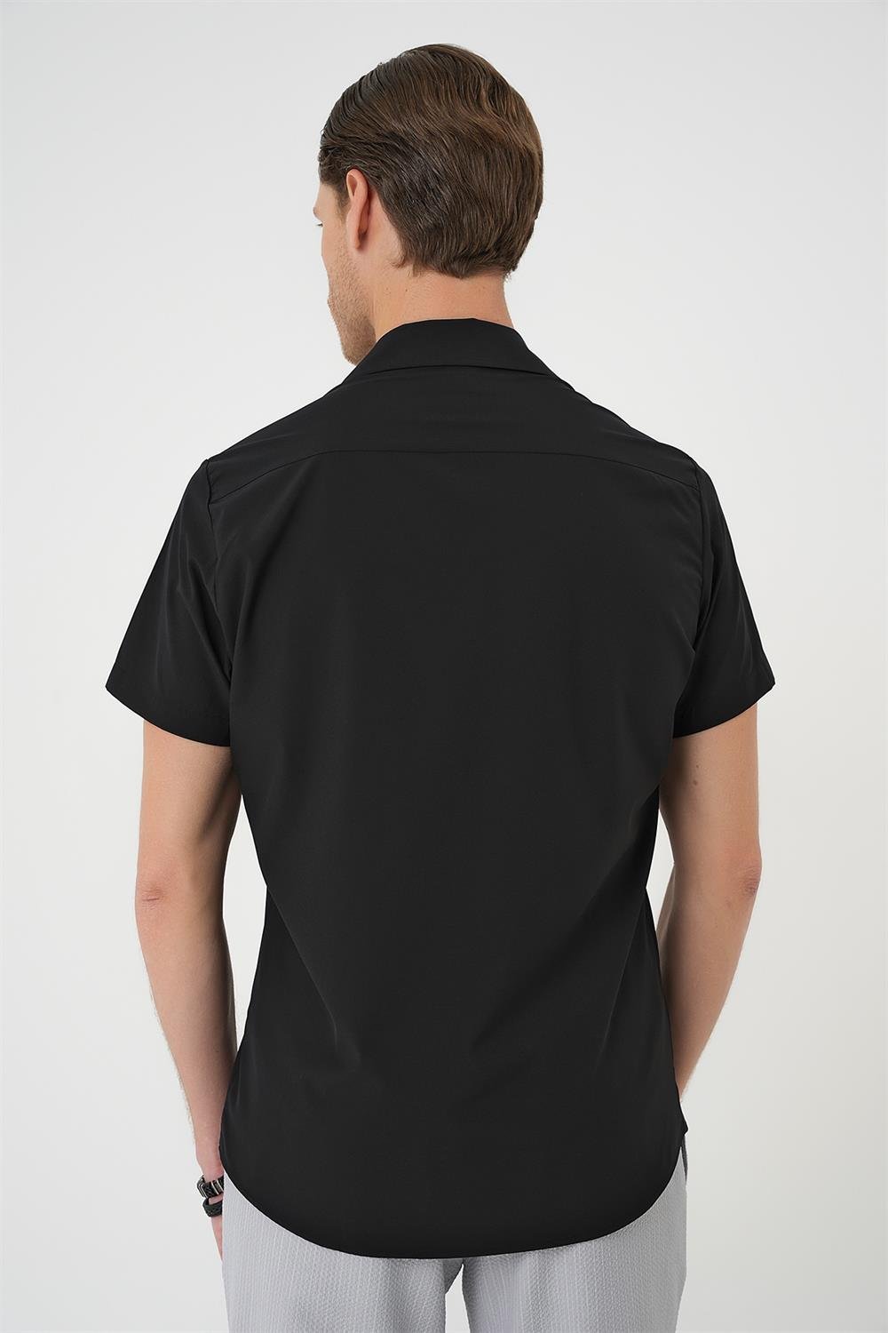 G 1589 Slim Fit Apaş Yaka Kısa Kol Esnek Casuel Siyah Gömlek 